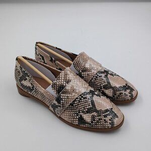 Aerosoles Georgia Loafer Flat, Natural Snake ,Aerosoles Women's Size 6.5